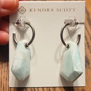 Kendra Scott Ashlyn Silver Statement Huggie Earrings in Teal Quart…